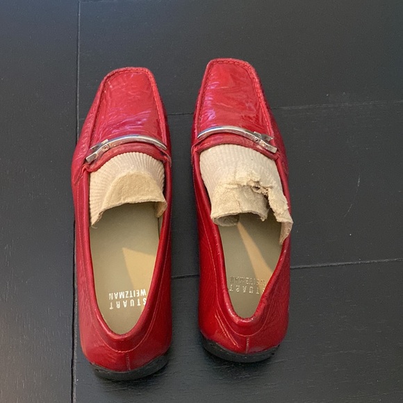 Stuart Weitzman Red Patent Loafers. Made in Spain. Size 8.5 Narrow - Picture 13 of 16